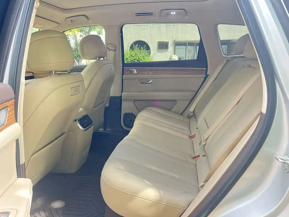 AITO Ask the world M7