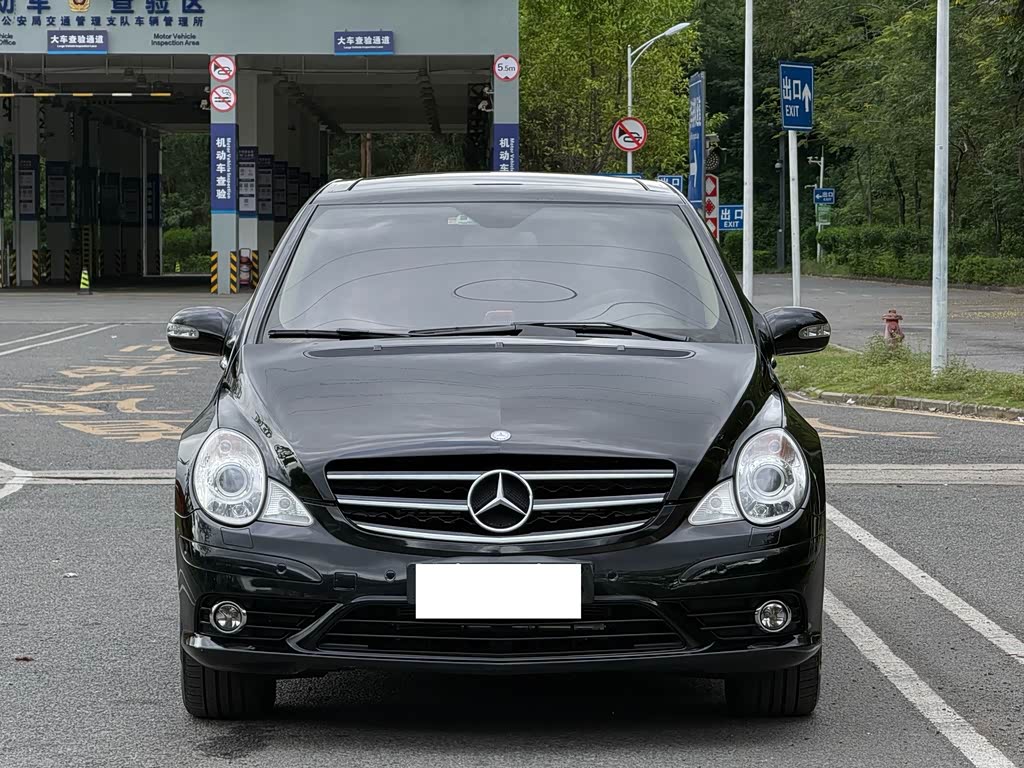 Mercedes-Benz R