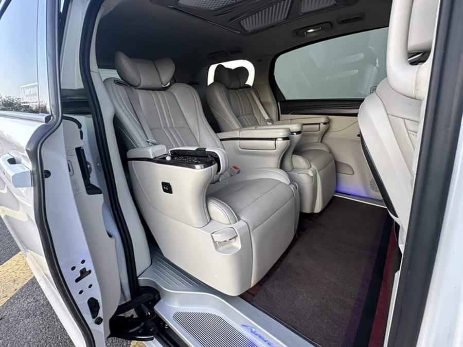 Buick GL8 2020, фото 17
