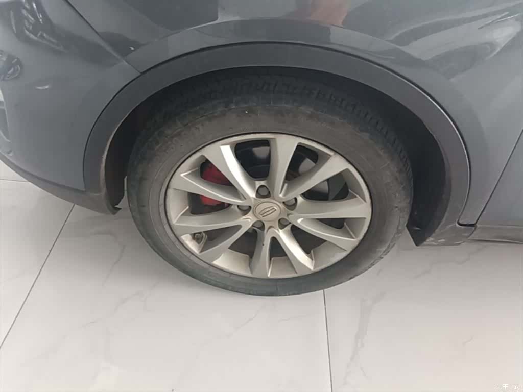 Geely Emgrand, 2017 23