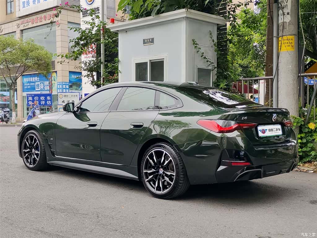 BMW i4, 2023 4