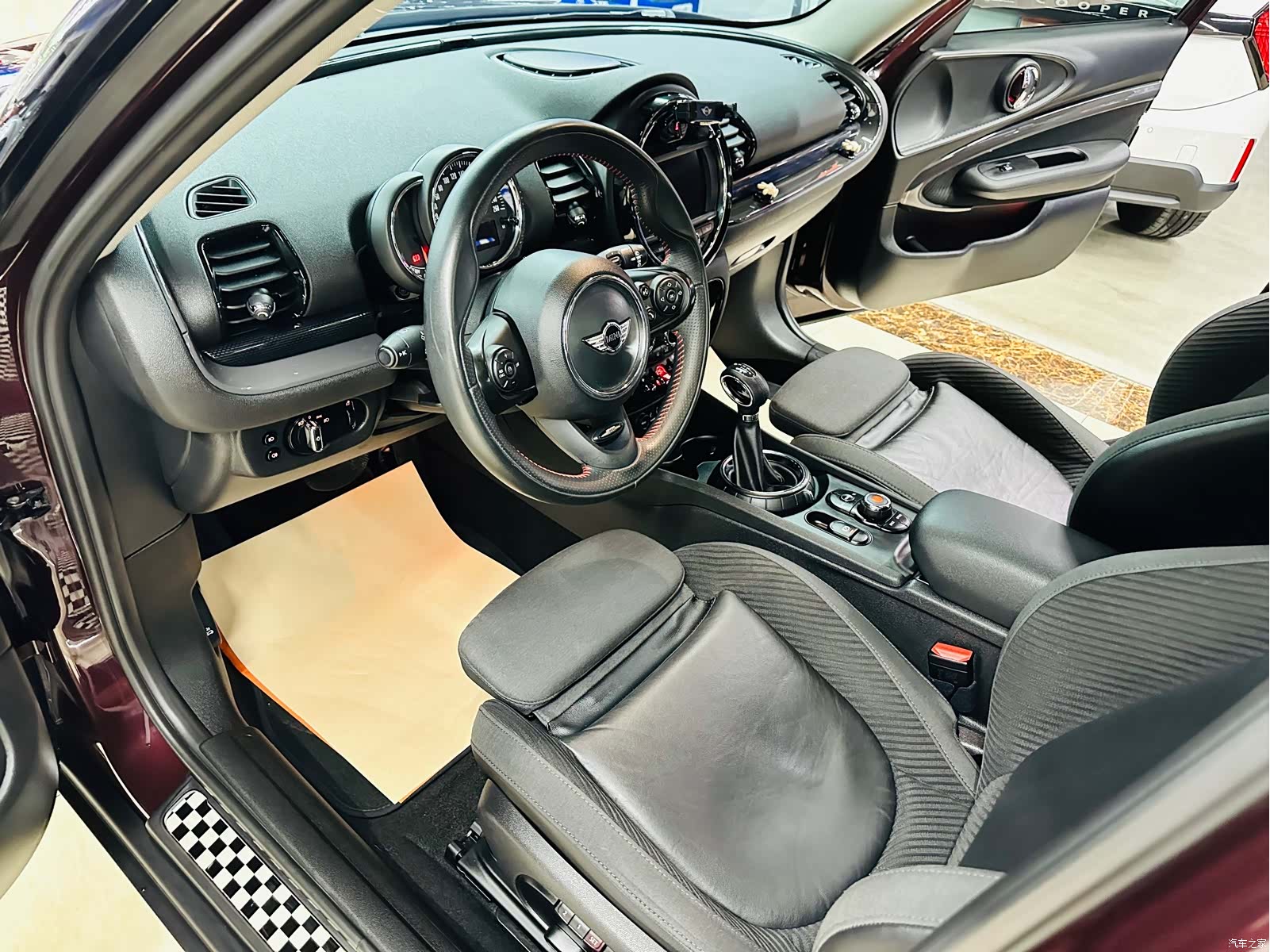 Mini Clubman, 2017 16