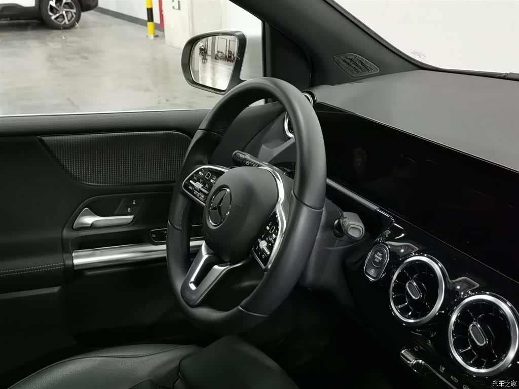 Mercedes-Benz B-Class, 2022 22