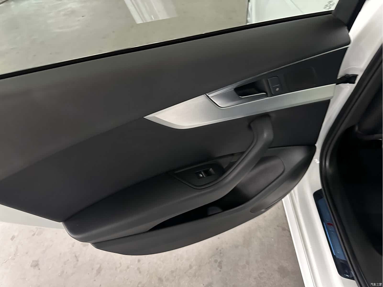 Audi A4L, 2018 9