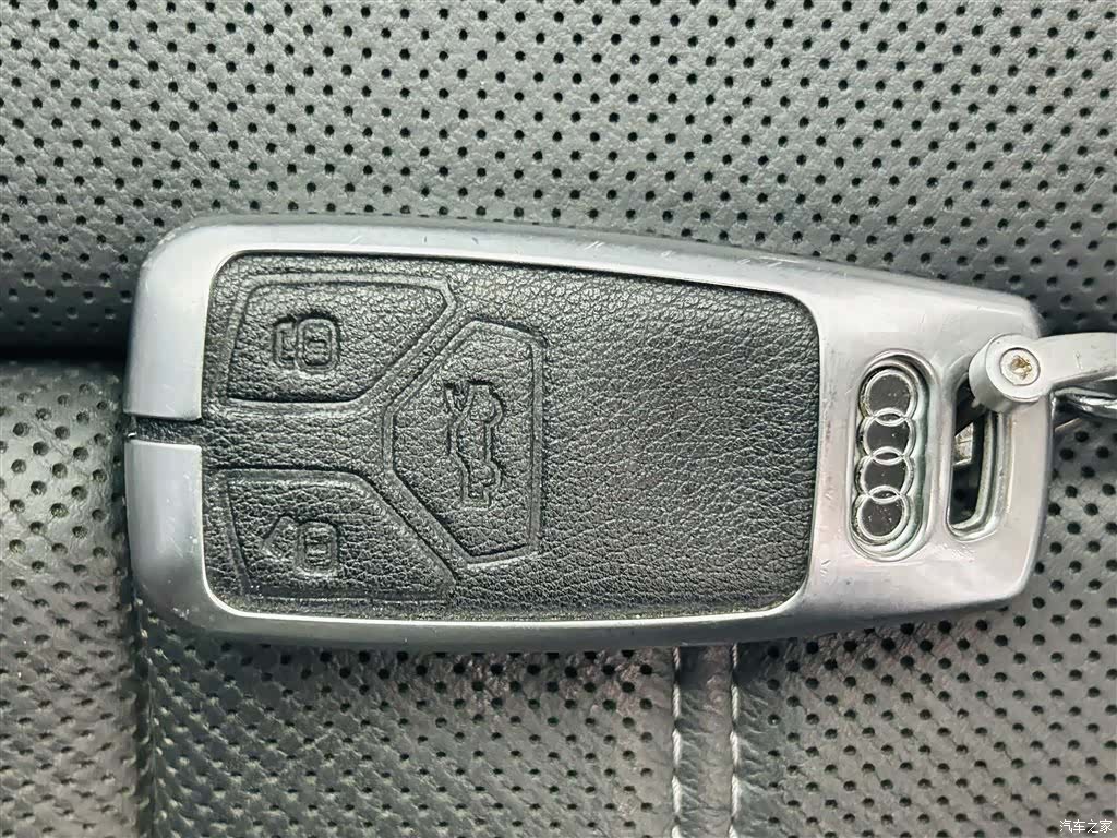 Audi A4L, 2021 13