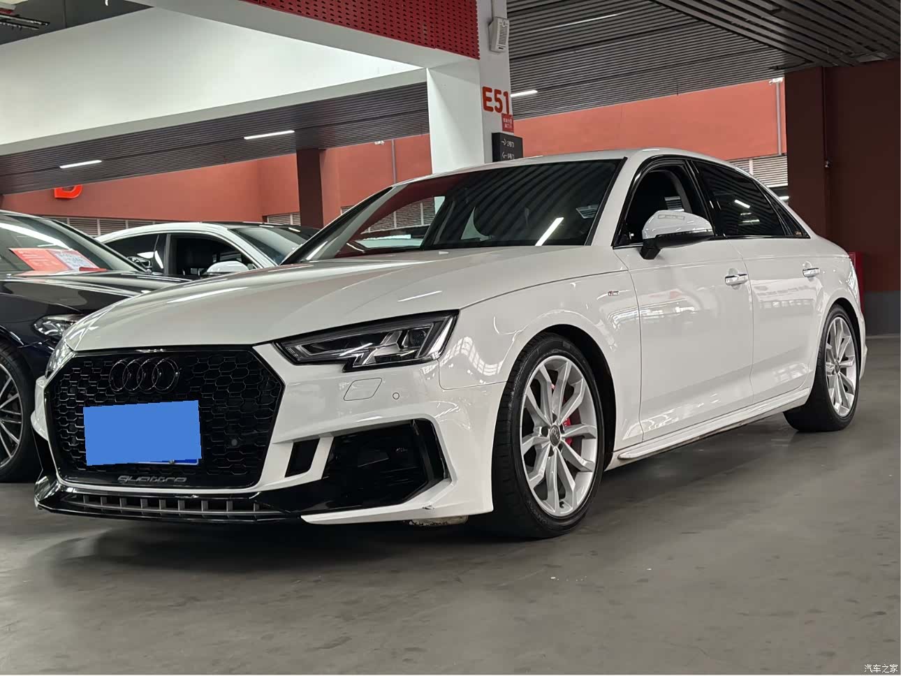 Audi A4L, 2018 1