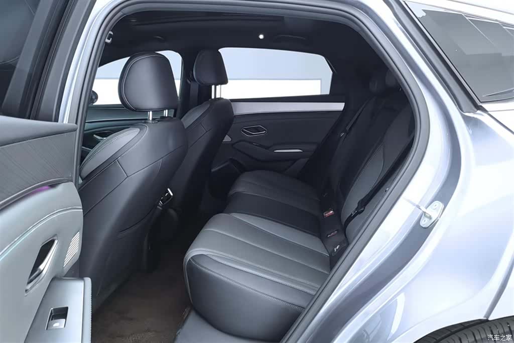 BYD Qin, 2024 11
