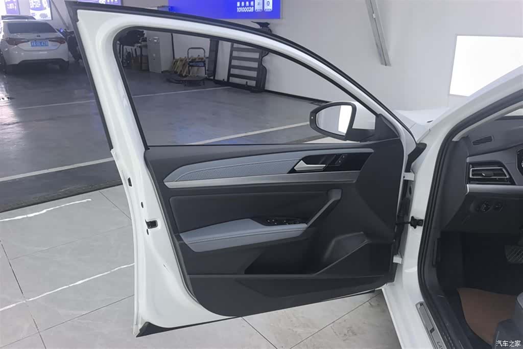 Volkswagen Lavida, 2024 7