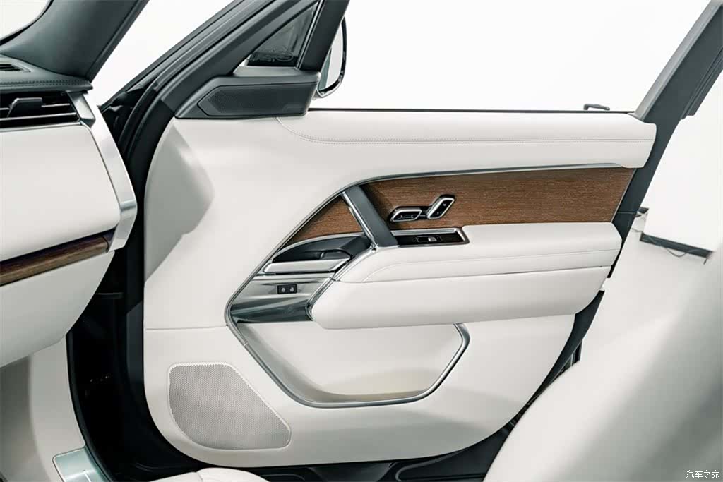 Land Rover Range Rover, 2024 16