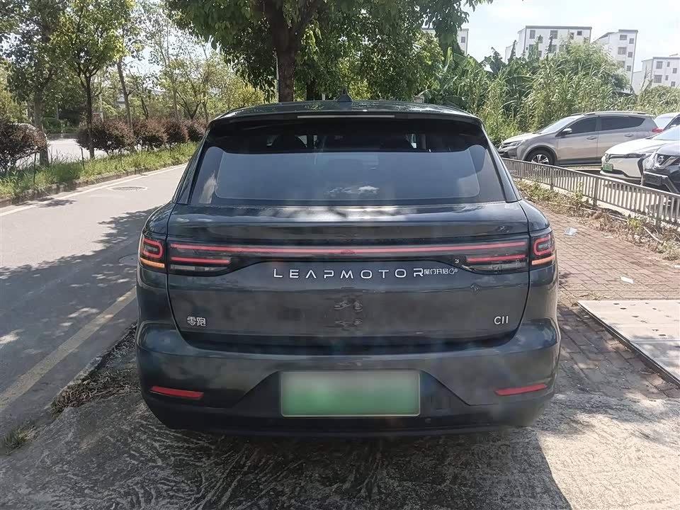 Leapmotor C11