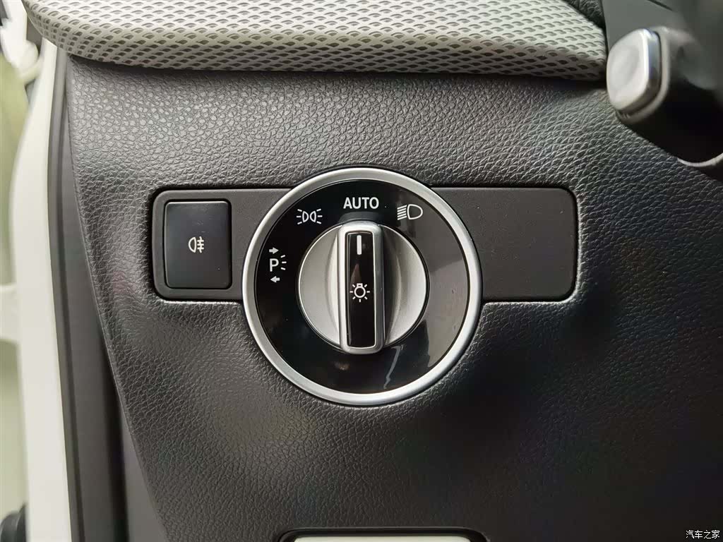 Mercedes-Benz B-Class, 2015 21