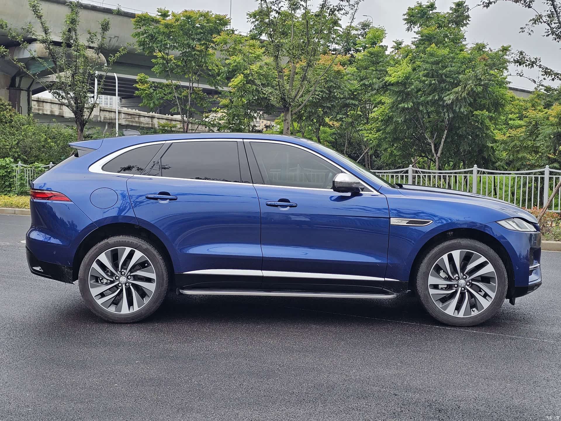 Jaguar F-PACE, 2022 2