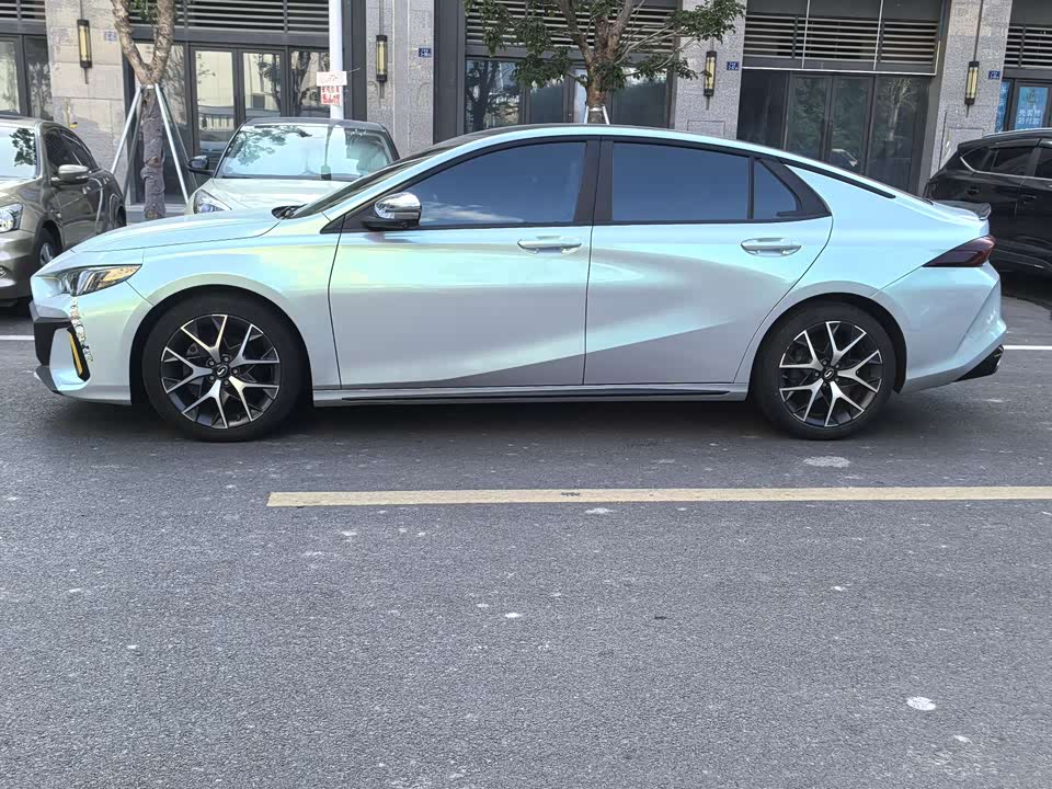 Trumpchi Shadow Leopard