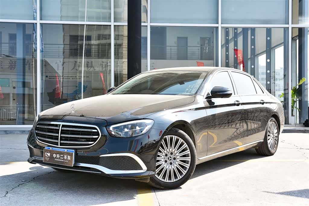 Mercedes-Benz E-Class, 2023 1