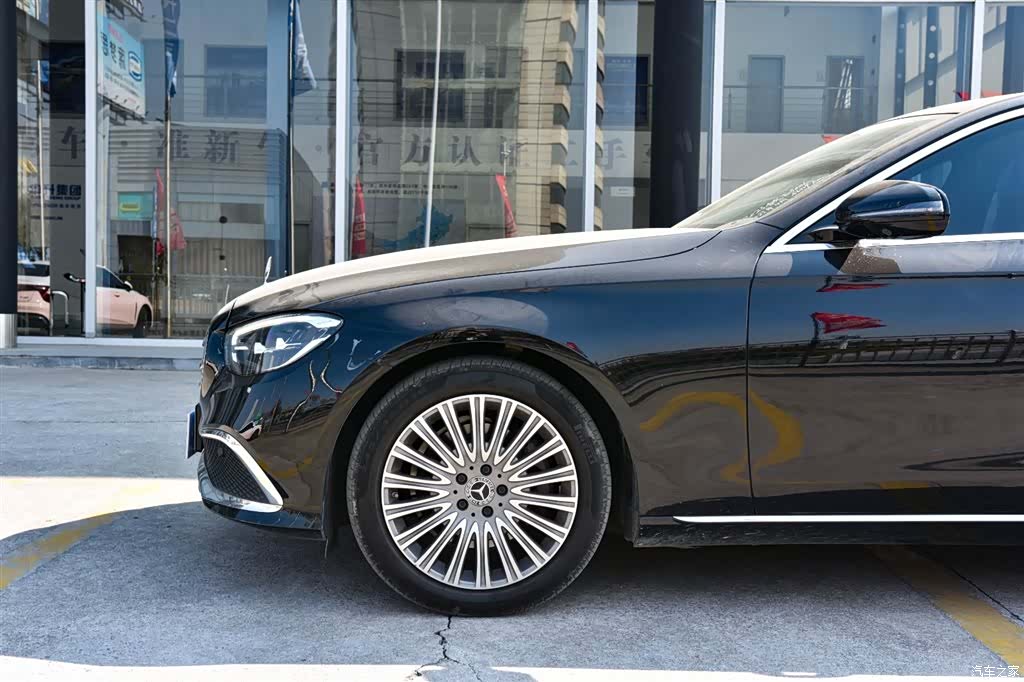 Mercedes-Benz E-Class, 2023 все фото
