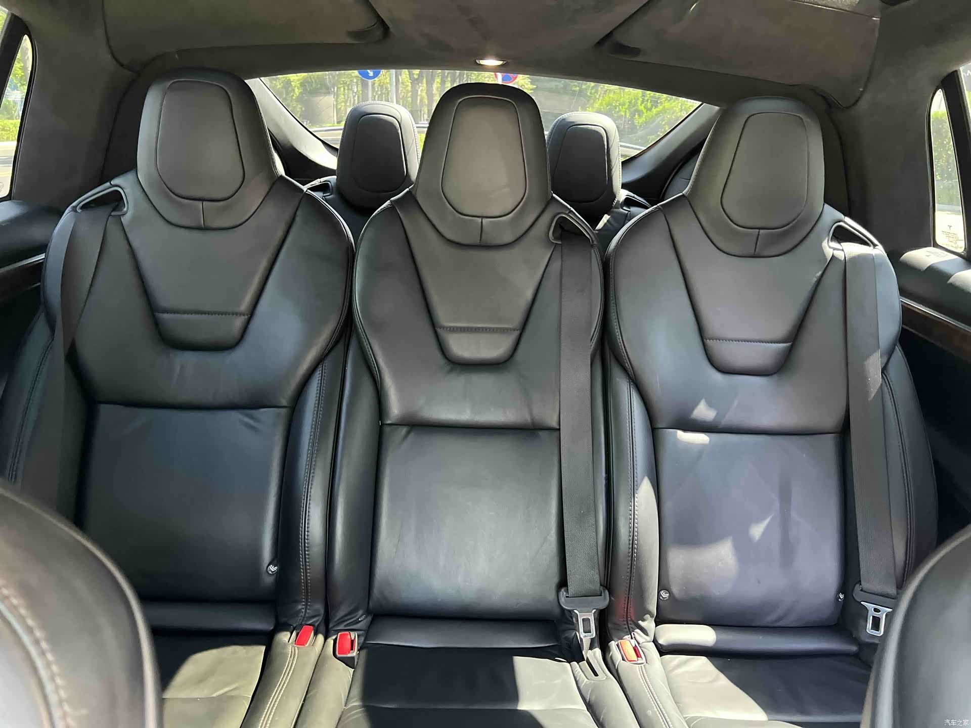 Tesla Model X, 2017 18