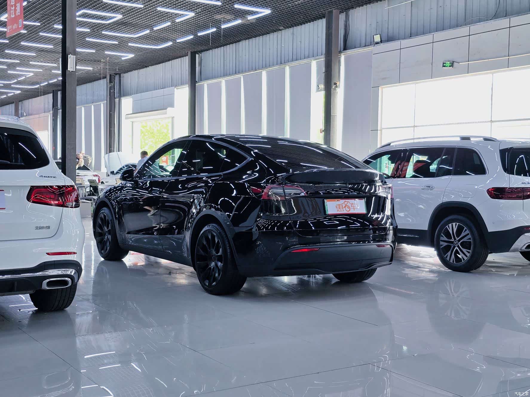 Tesla Model Y, 2022 15
