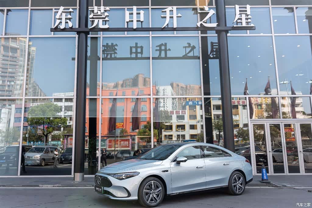 Mercedes-Benz CLA, 2025 1