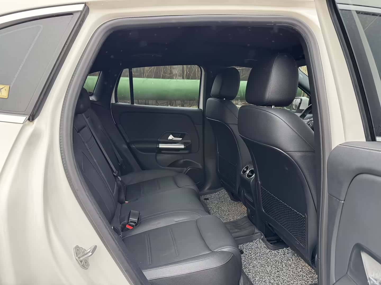 Mercedes-Benz EQA, 2023 11
