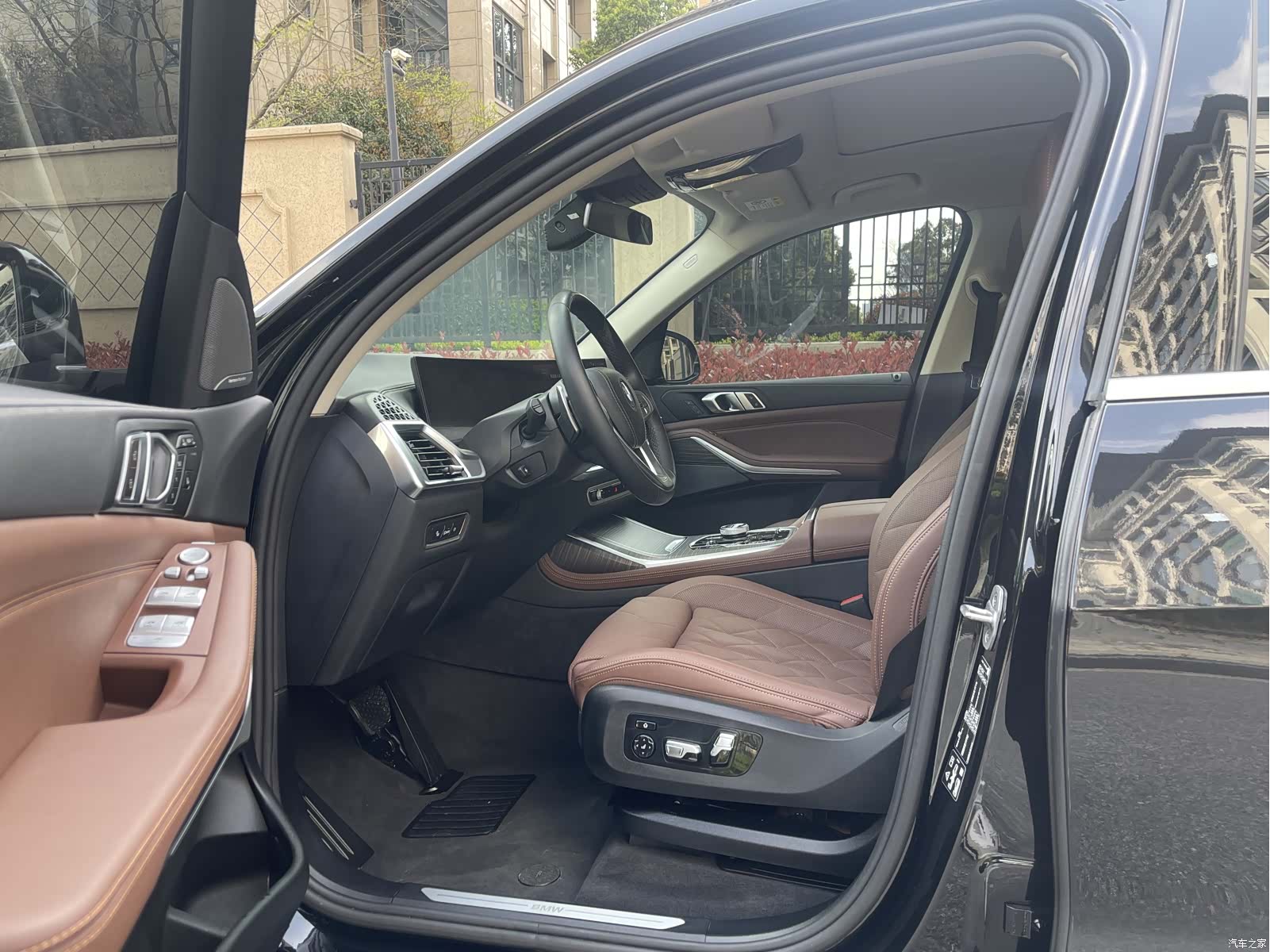 BMW X7, 2024 9