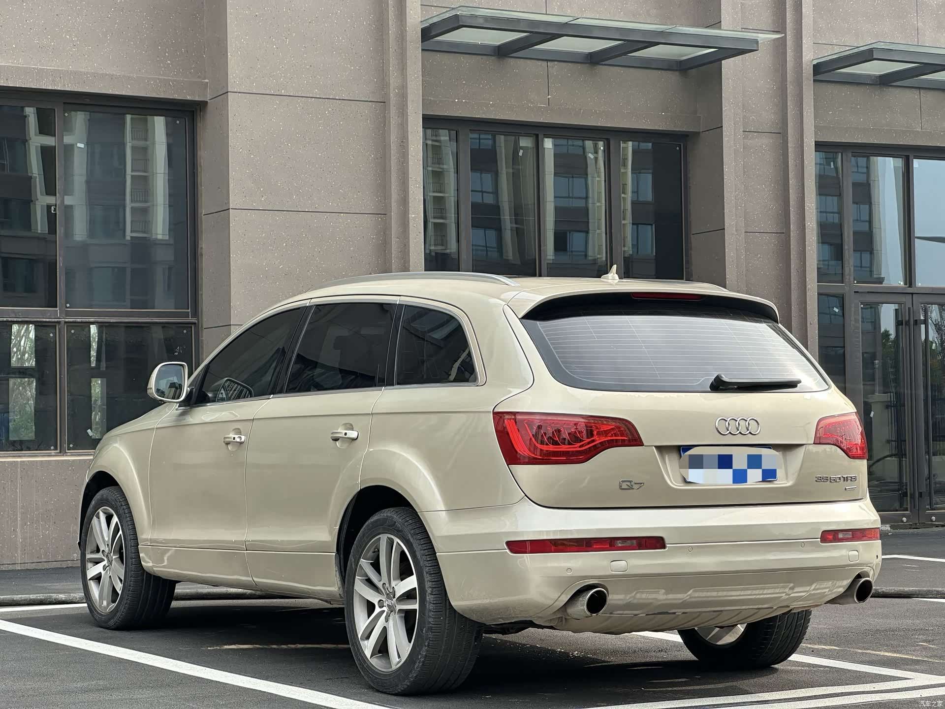 Audi Q7, 2008 7