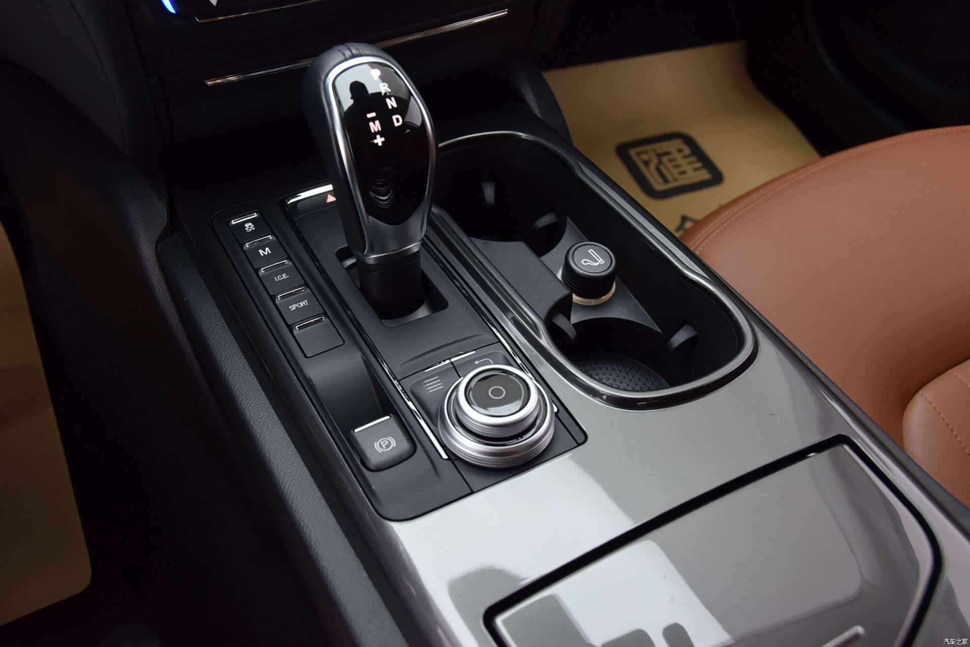 Maserati Ghibli, 2019 15