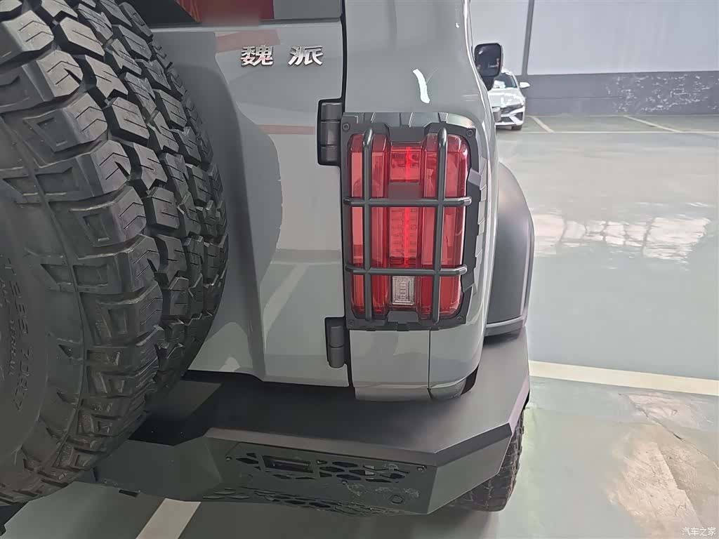 Tank 300, 2021 24