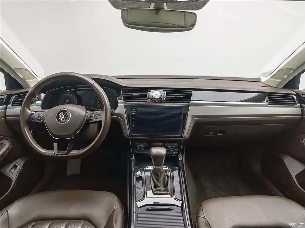 Volkswagen Phideon, 2022 все фото