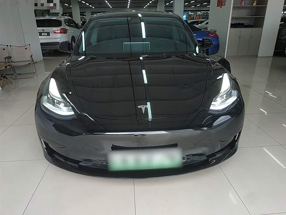 Tesla Model 3 Tesla Model 3