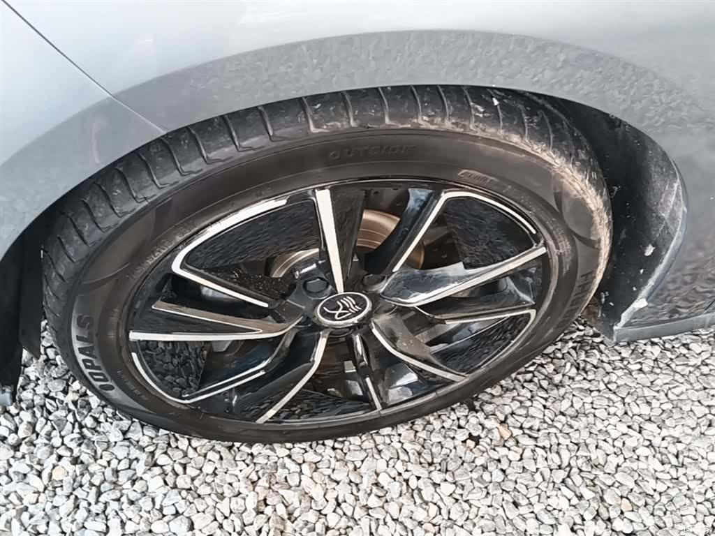 BYD Han, 2021 23