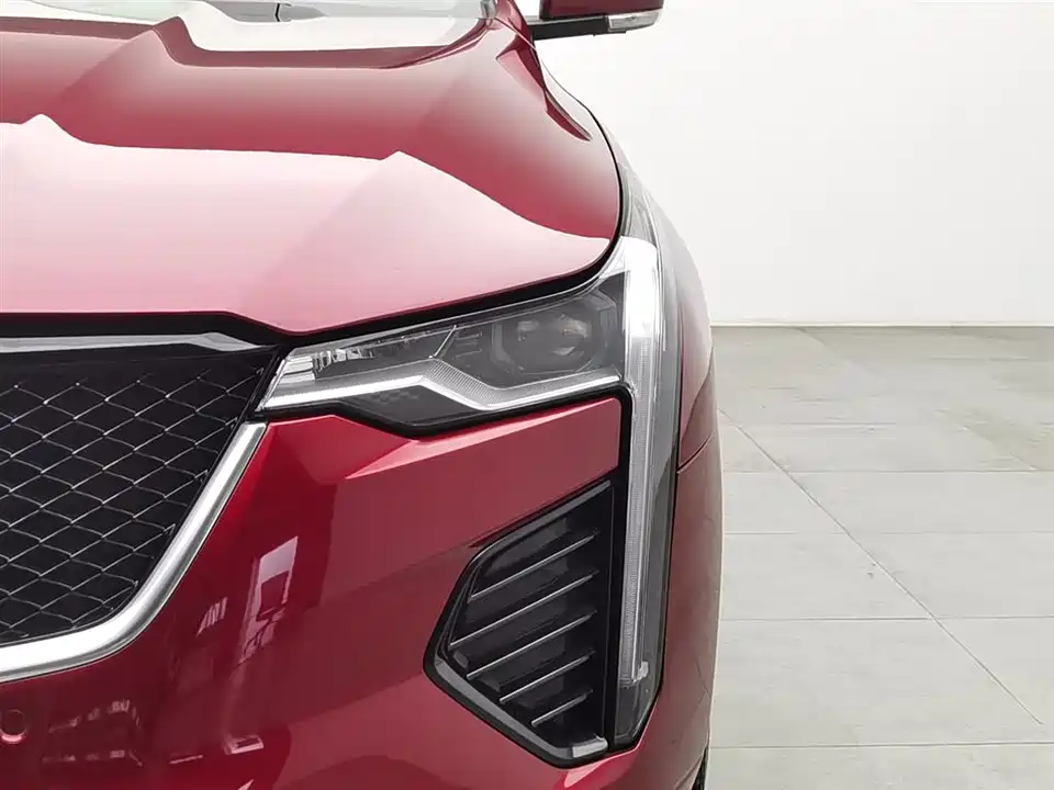Cadillac CT4