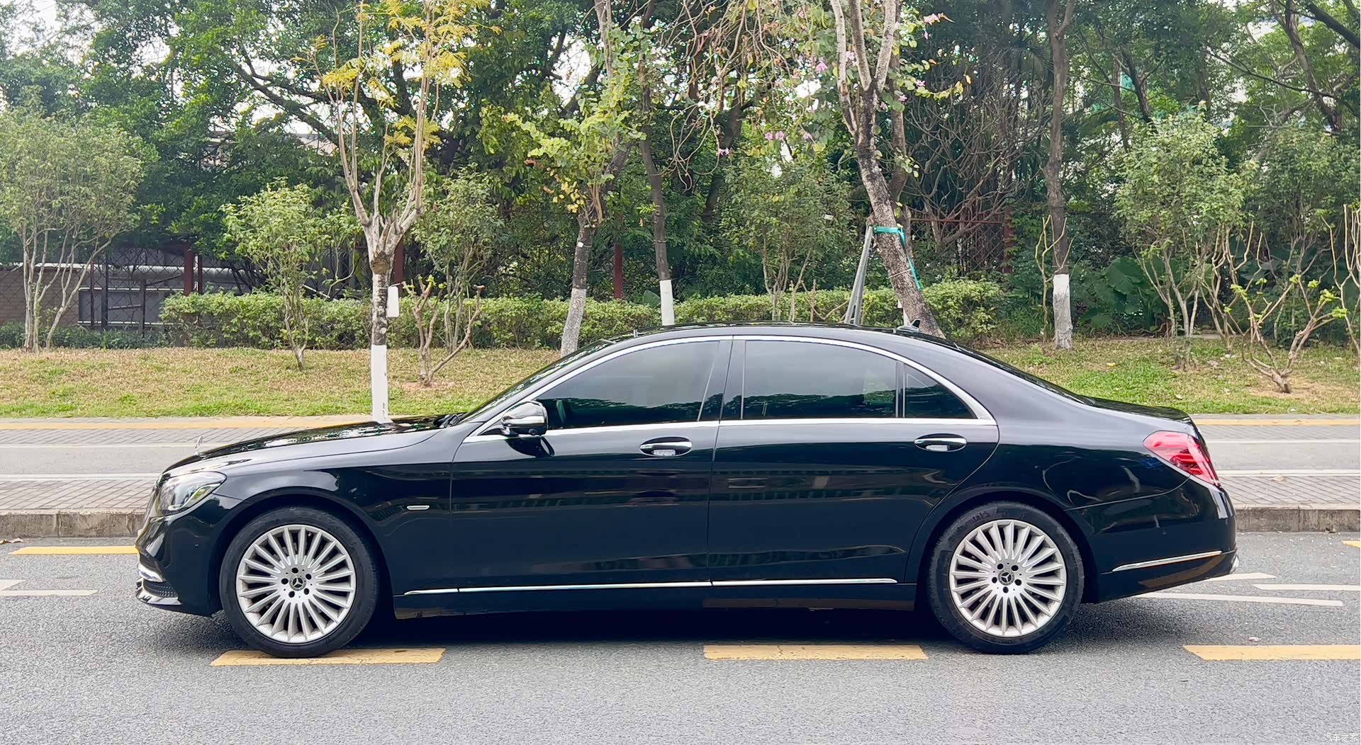 Mercedes-Benz S-Class, 2019 4