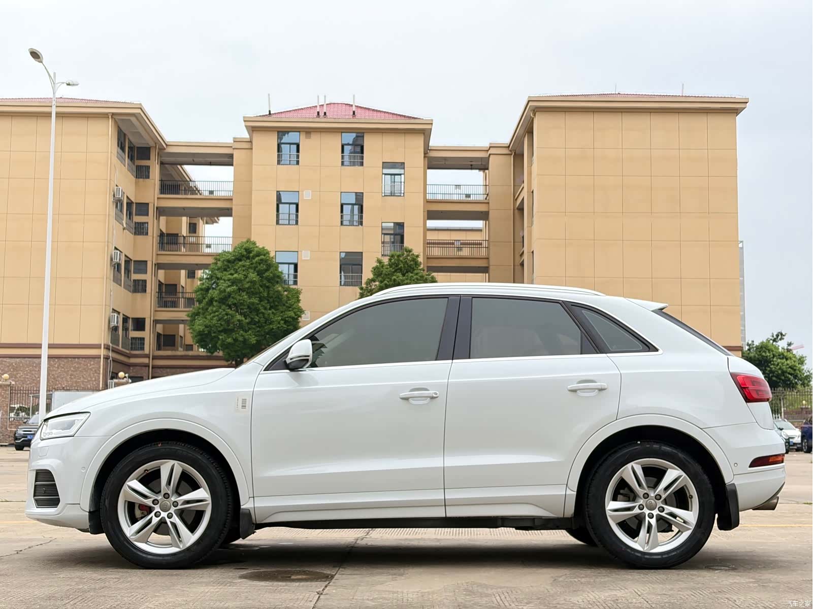 Audi Q3, 2017 4