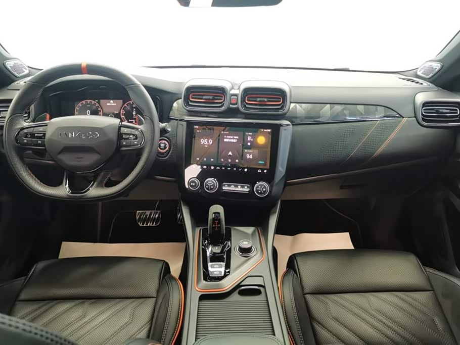 Lynk & Co 02 Hatchback