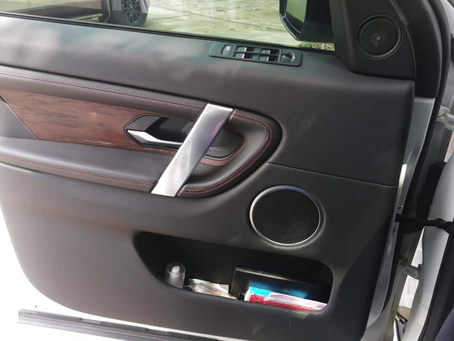 Land Rover Discover sports