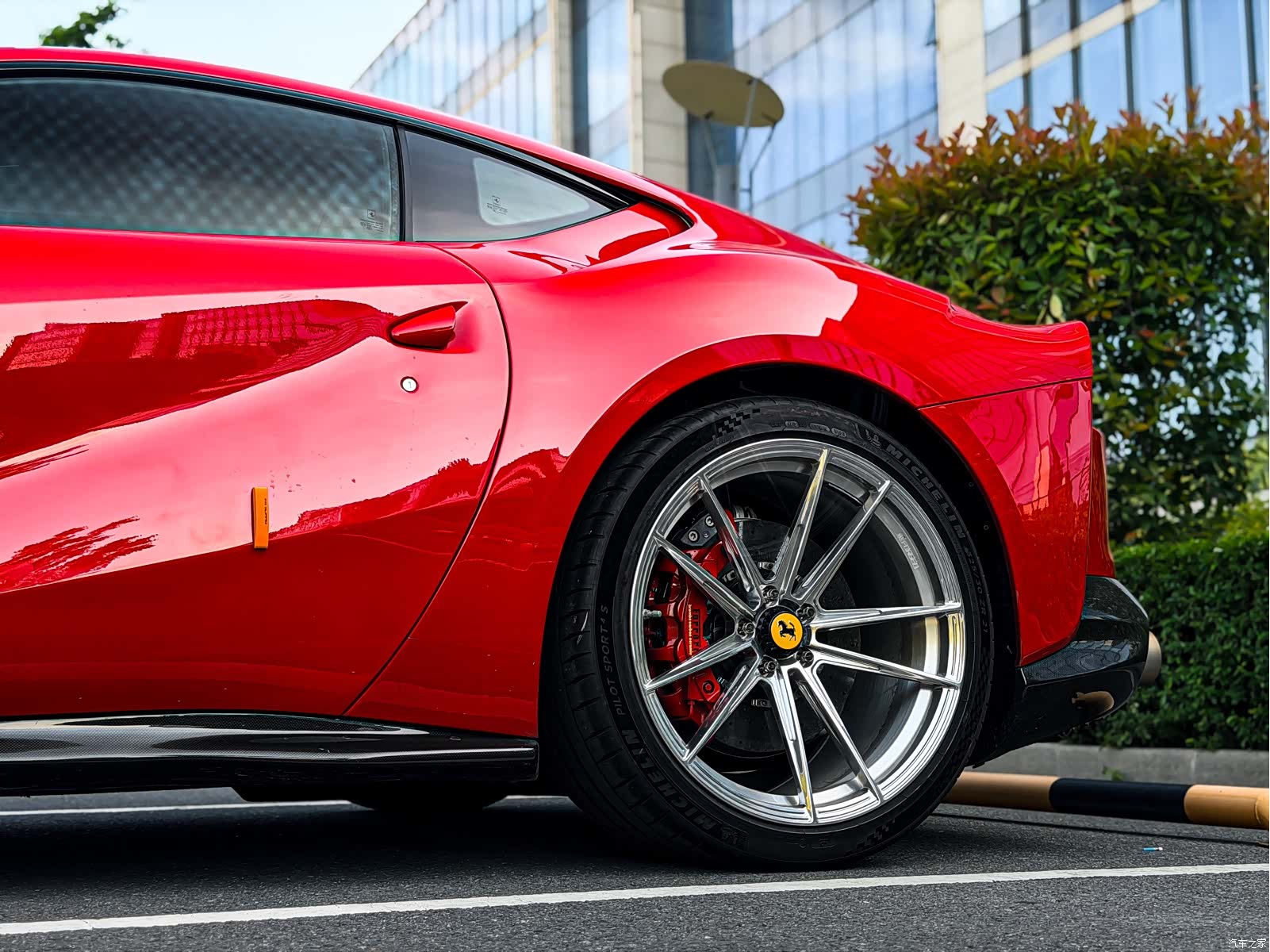 Ferrari 812, 2018 20
