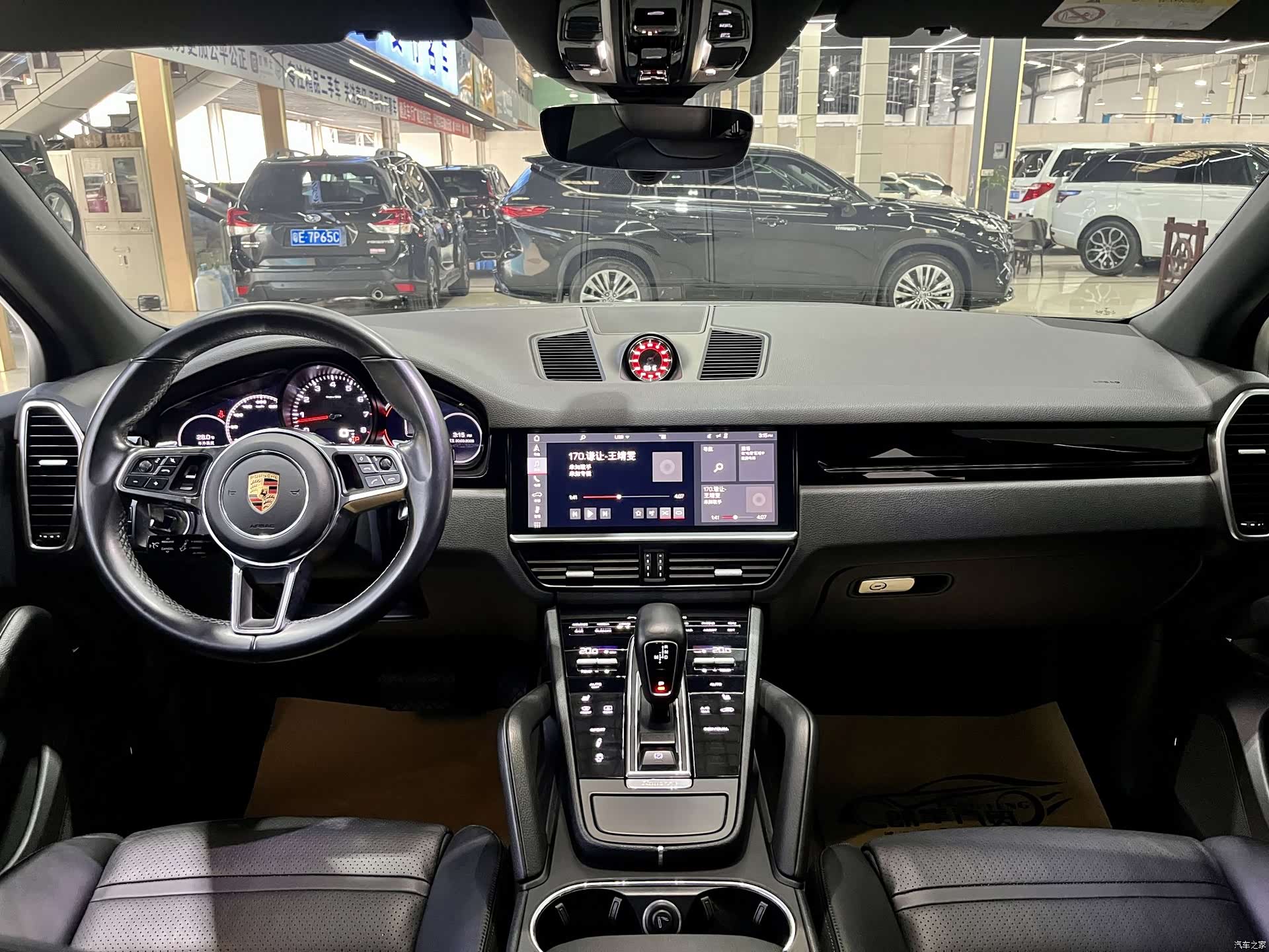 Porsche Cayenne, 2018 11