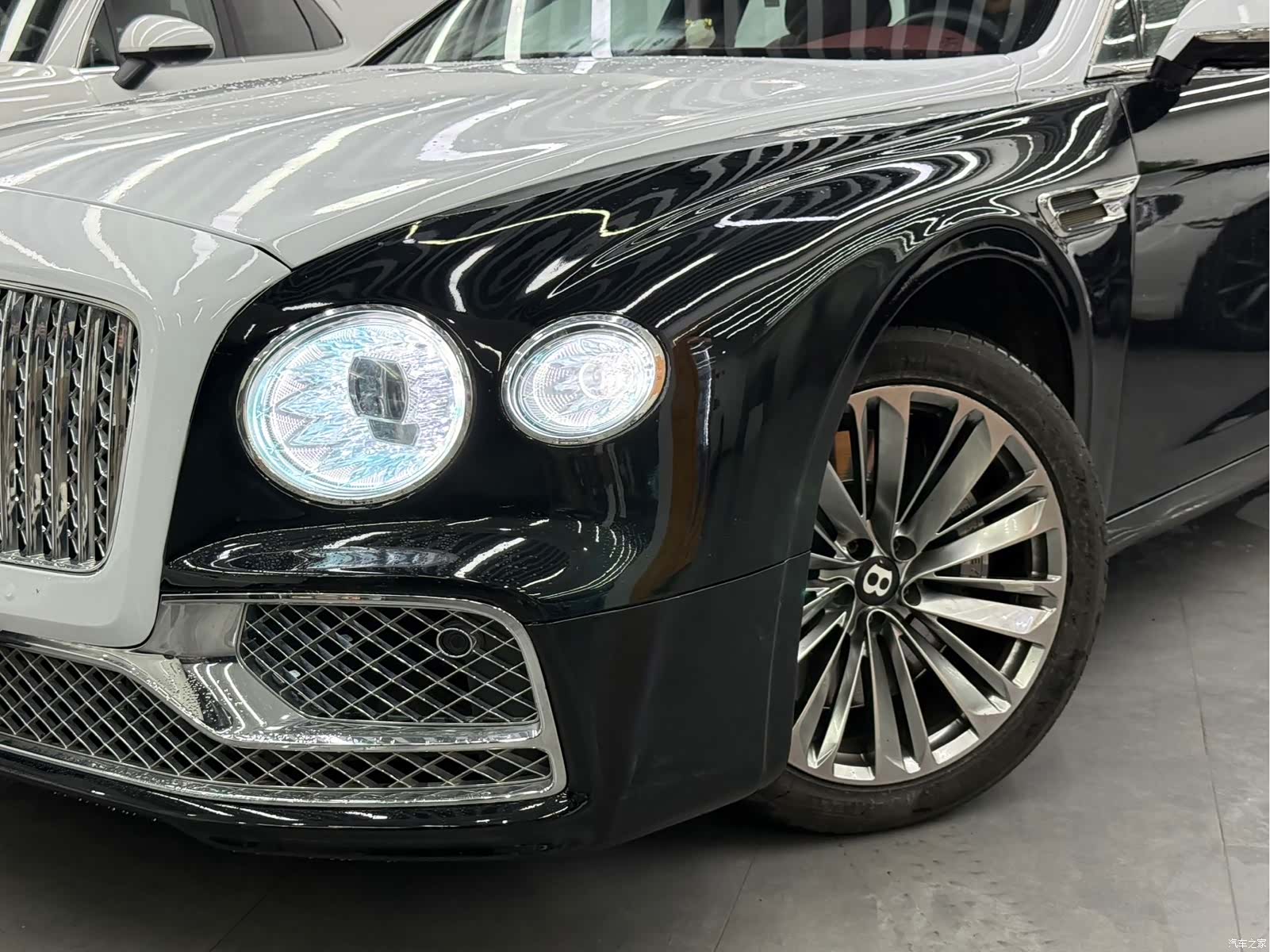 Bentley Flying Spur, 2016 3