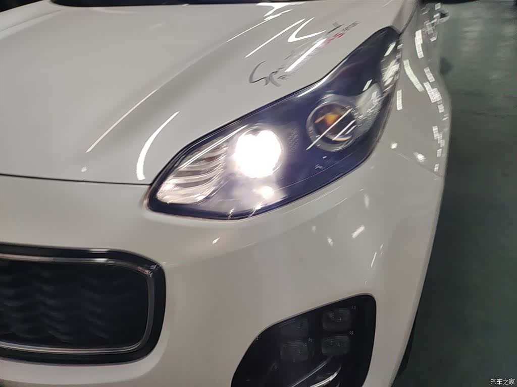Kia KX5, 2016 24