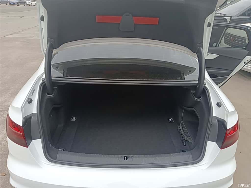 Audi A4L, 2022 19