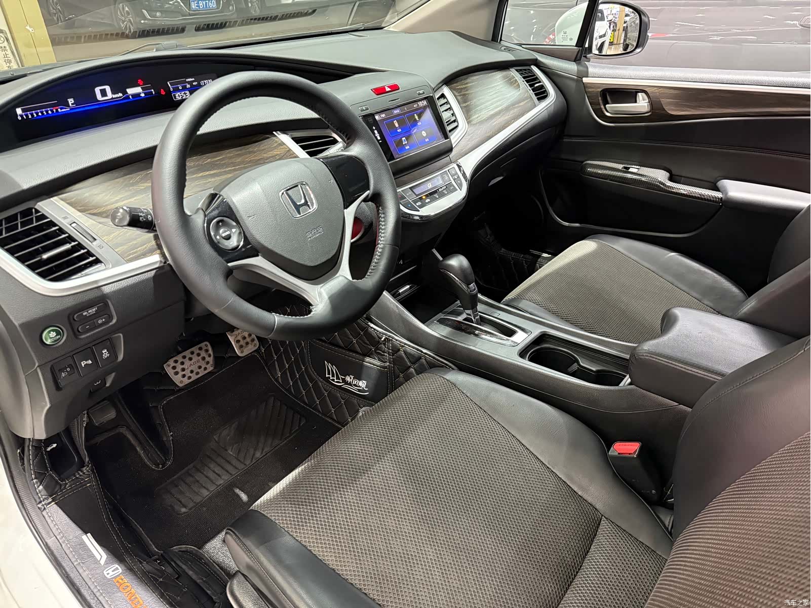 Honda Jade, 2018 15