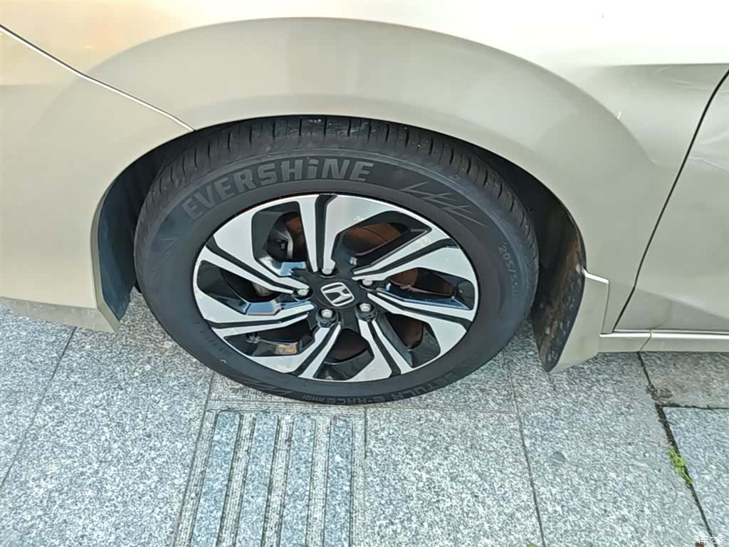 Honda Crider, 2016 23