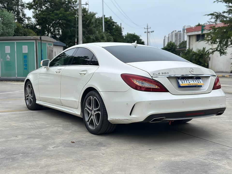 Mercedes-Benz CLS