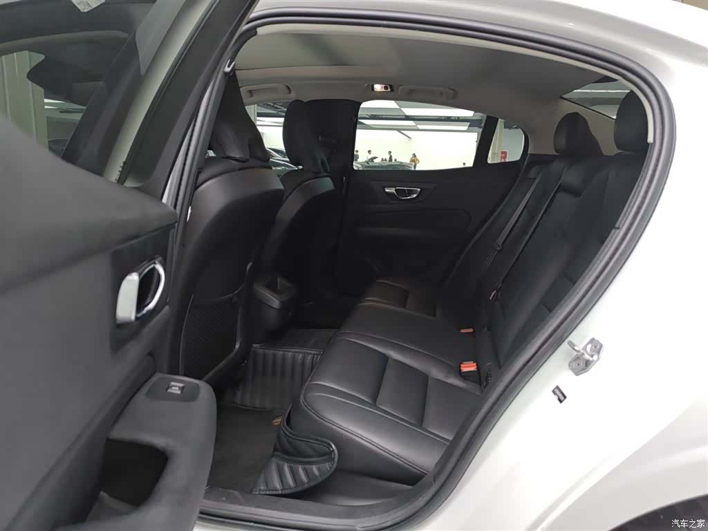 Volvo S60, 2020 17