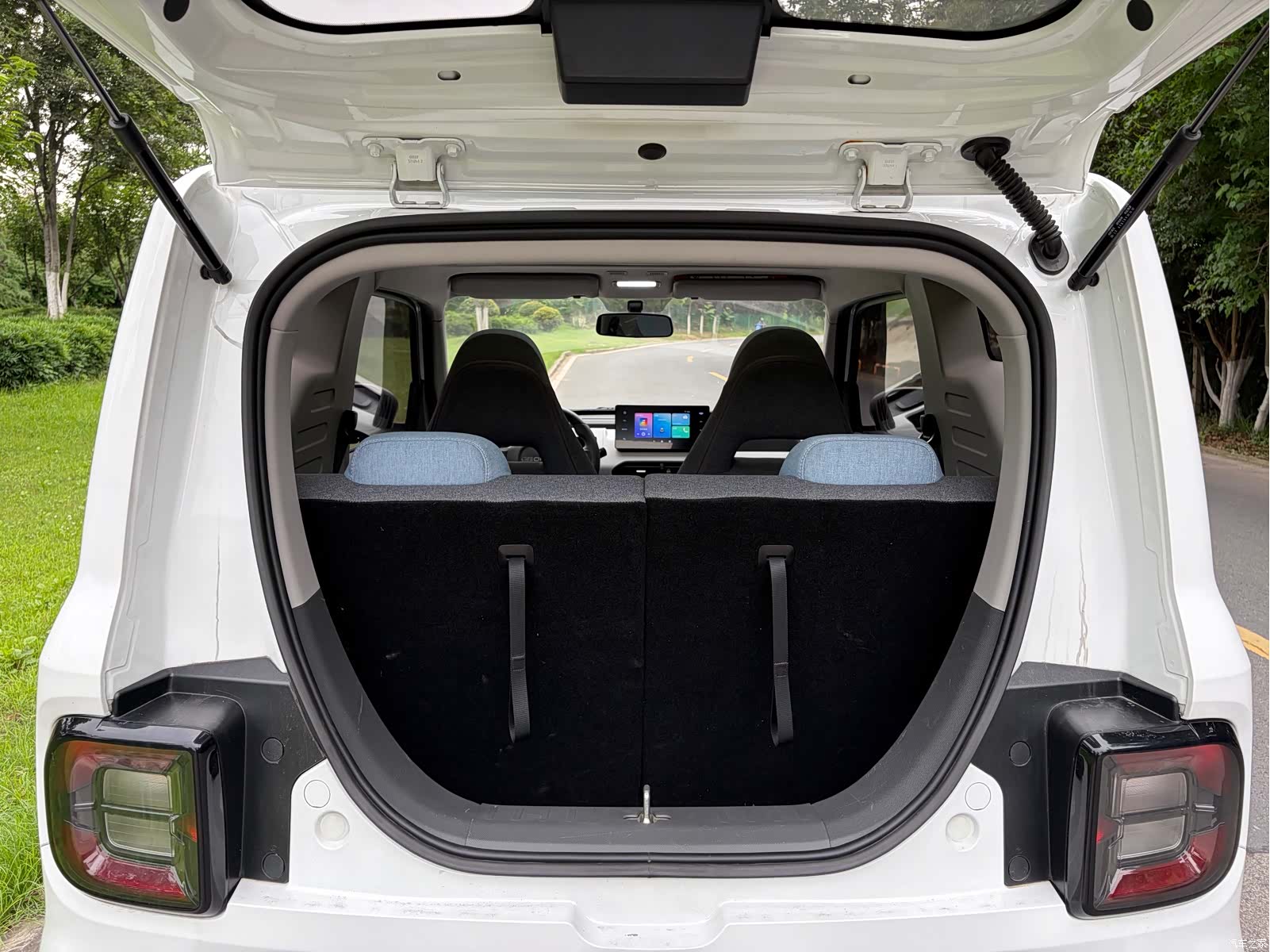 Geely Panda, 2023 12