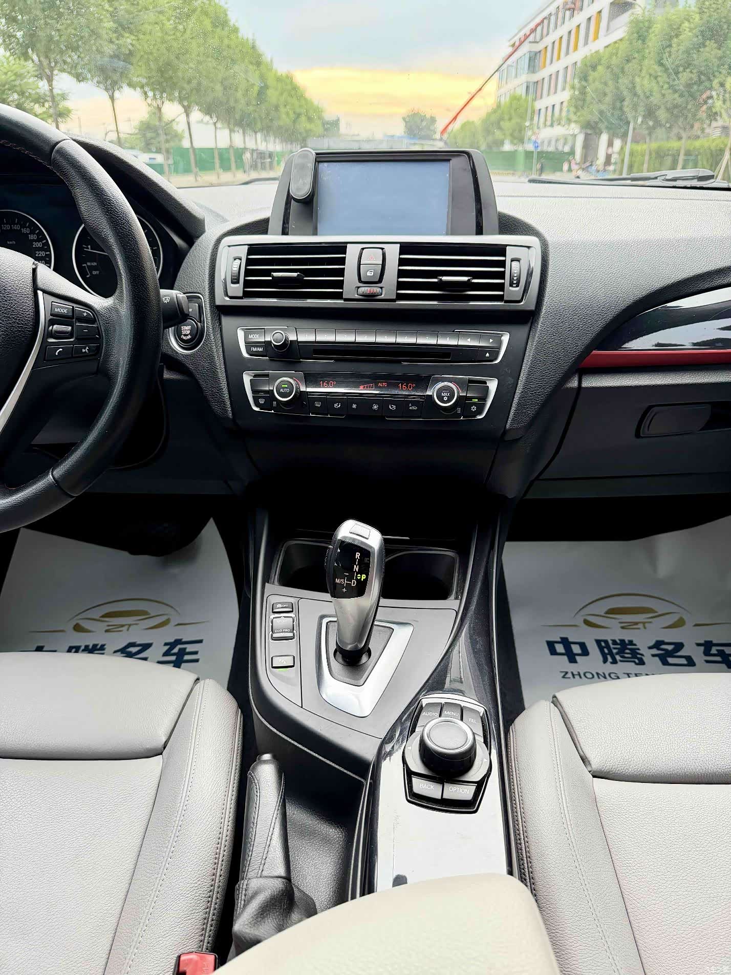 BMW 1 Series, 2012 16