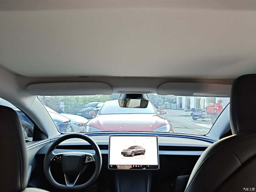 Tesla Model 3, 2024 18