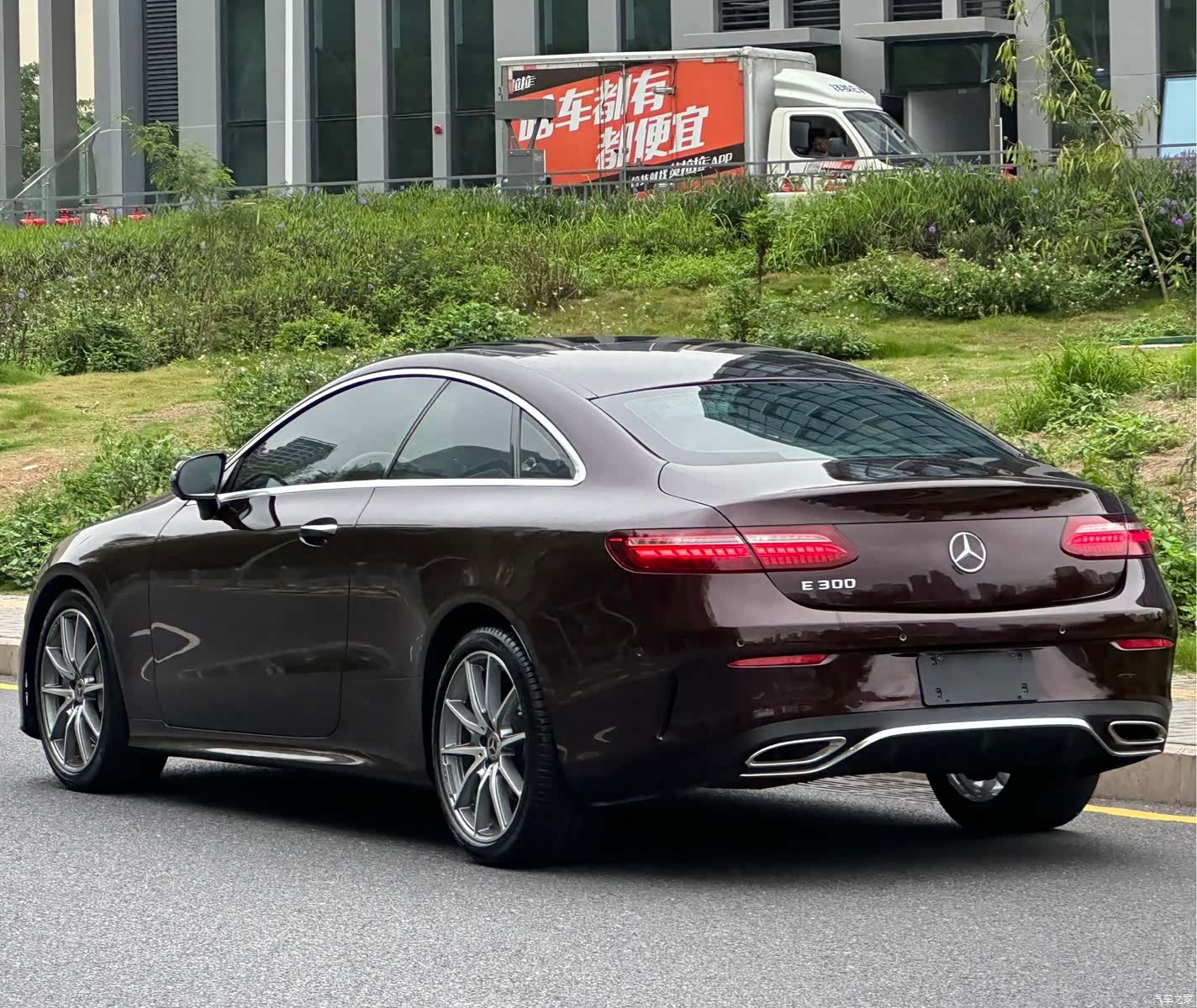 Mercedes-Benz E-Class, 2022 14