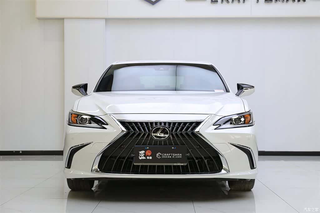Lexus ES, 2023 17