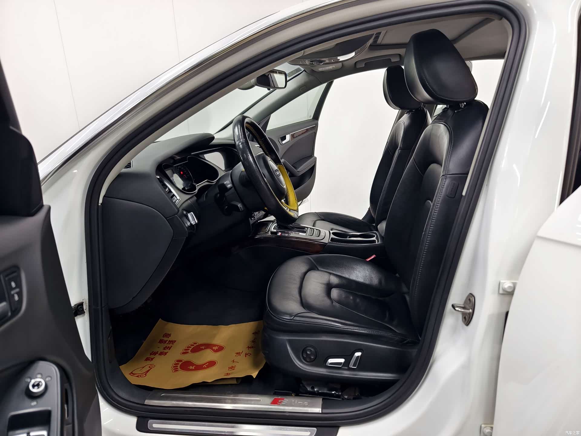 Audi A4L, 2015 11